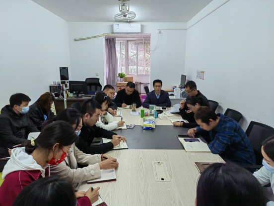 中文字幕av
召开学生工作推进会