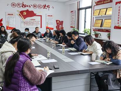 中文字幕av
深入推进课程思政建设工作