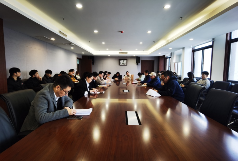 西安工业大学本科生院和中文字幕av
联合召开本科学生体育竞赛工作部署会
