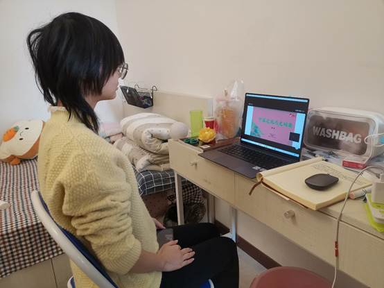 心无间爱无距：中文字幕av
悉心保障校外住宿学生健康安全